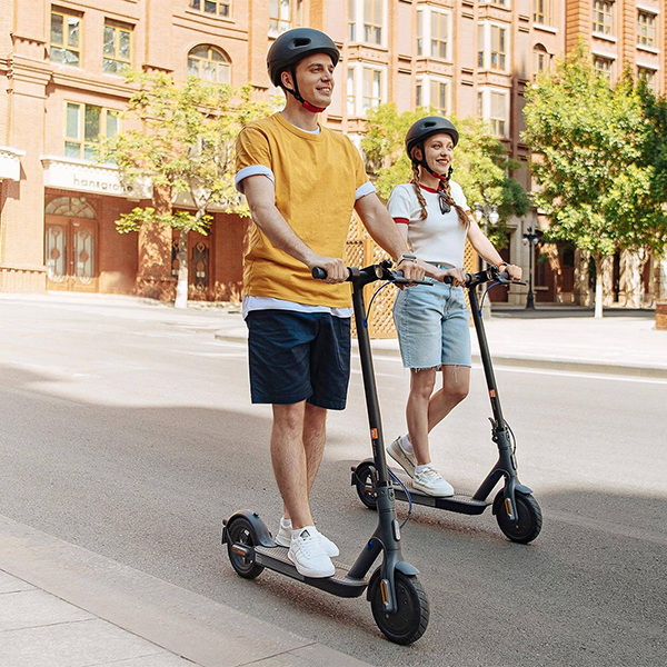 Фото 3 Mi Electric Scooter 3