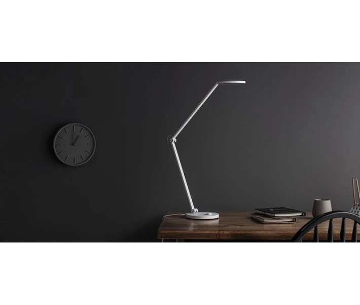 Фото - настольную лампу Mi Smart LED Desk Lamp Pro