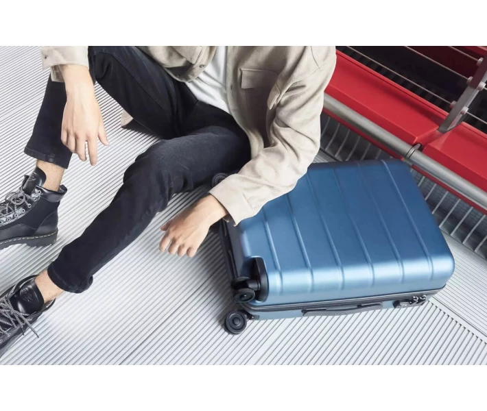 Фото - чемодан на колесах Чемодан Xiaomi Luggage 20" Синий