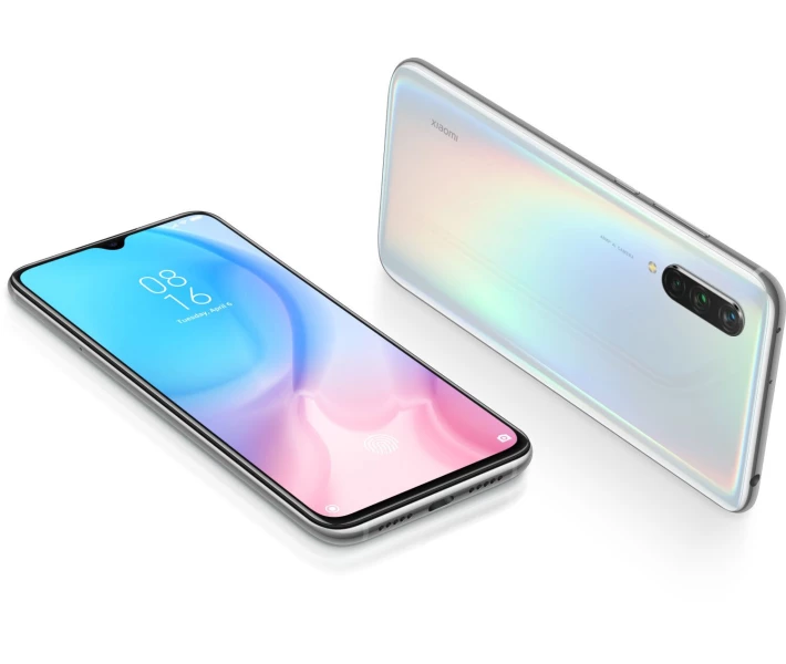 Фото - смартфон и мобильный телефон Xiaomi Mi 9 Lite 6/128GB Pearl White