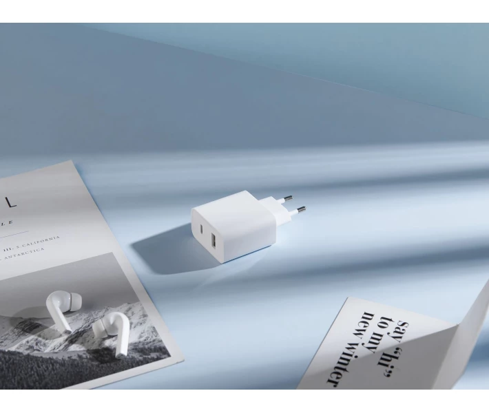 Фото - зарядное устройство для телефона и планшета Mi 33W Wall Charger (Type-A+Type-C)EU