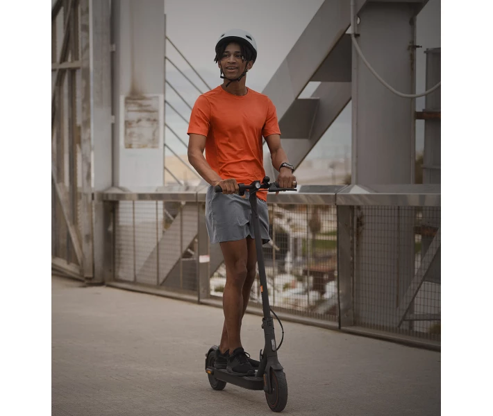 Фото - электросамокат Электросамокат Xiaomi Mi Electric Scooter Pro 2 Black