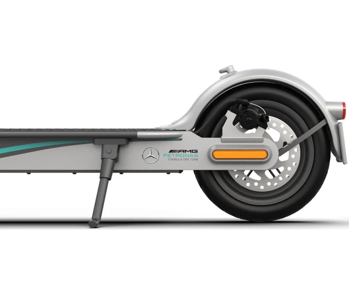 Фото - электросамокат Электросамокат Xiaomi Electric Scooter Mercedes-AMG Petronas F1 Team Edition Pro 2