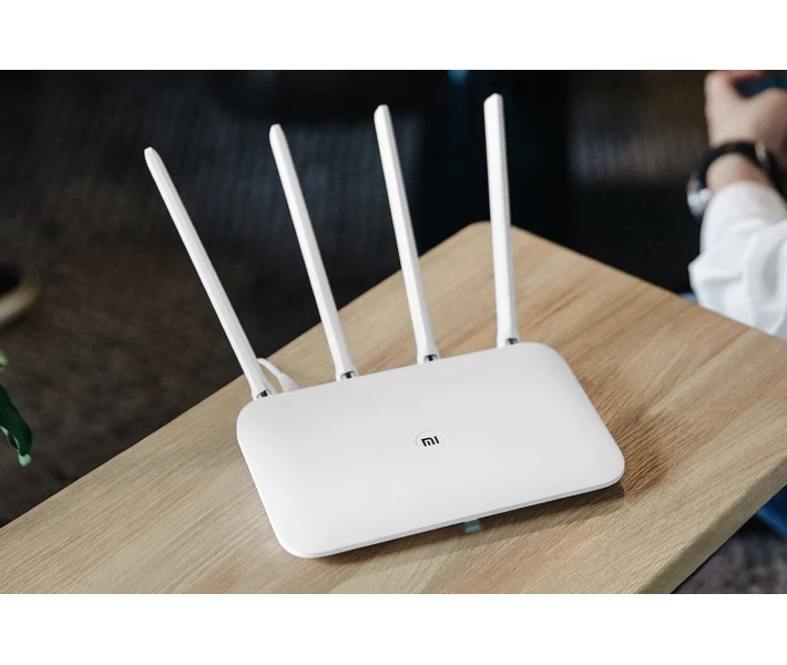 Фото - маршрутизатор Wi-Fi роутер Xiaomi Mi WiFi Router 4C Global