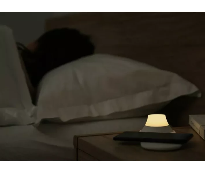 Фото - нічник Нічник + бездротовий ЗП Yeelight Wireless charge nightl